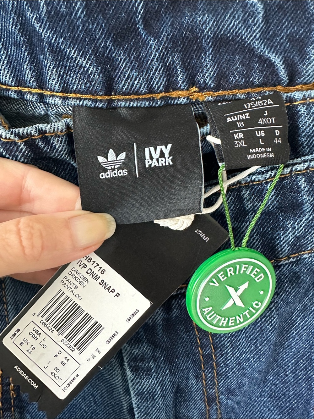 ADIDAS X IVY PARK Rodeo Collection Demin
Wide Leg Snap Jeans Pants SZ L NWT - Picture 5 of 6